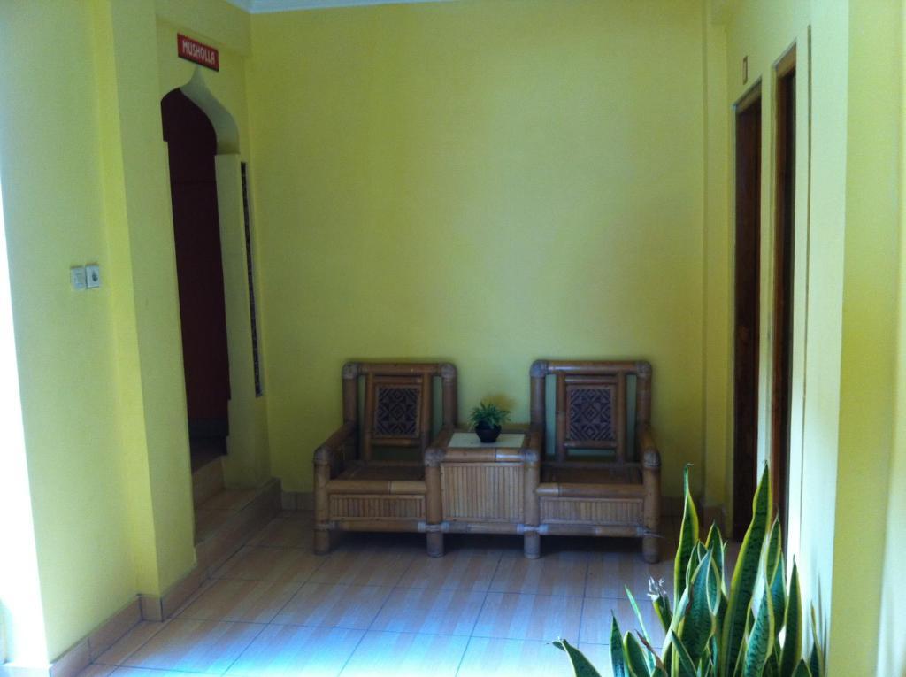 Hotel Adinda Парангтритис Стая снимка